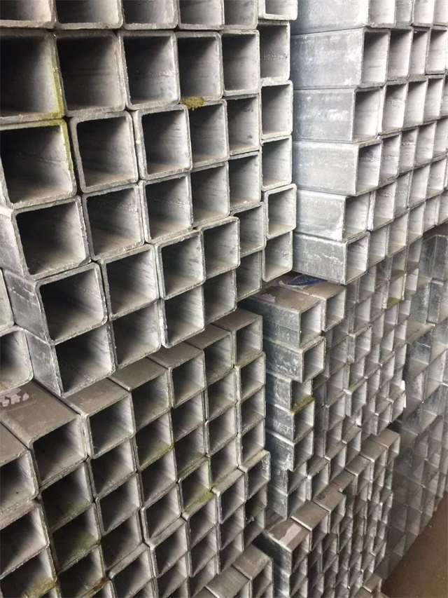 低合金 Q355B 常熟常熟常熟镀锌无缝方管 工程专用无缝常熟常熟常熟镀锌方管